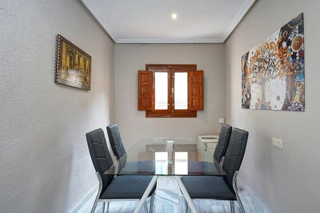아파트 Apartamento Granada Centro. Atico Ayuntamiento