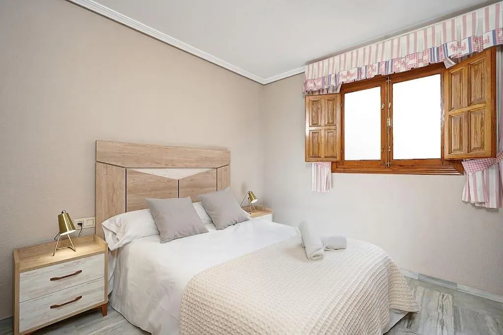 아파트 Apartamento Granada Centro. Atico Ayuntamiento